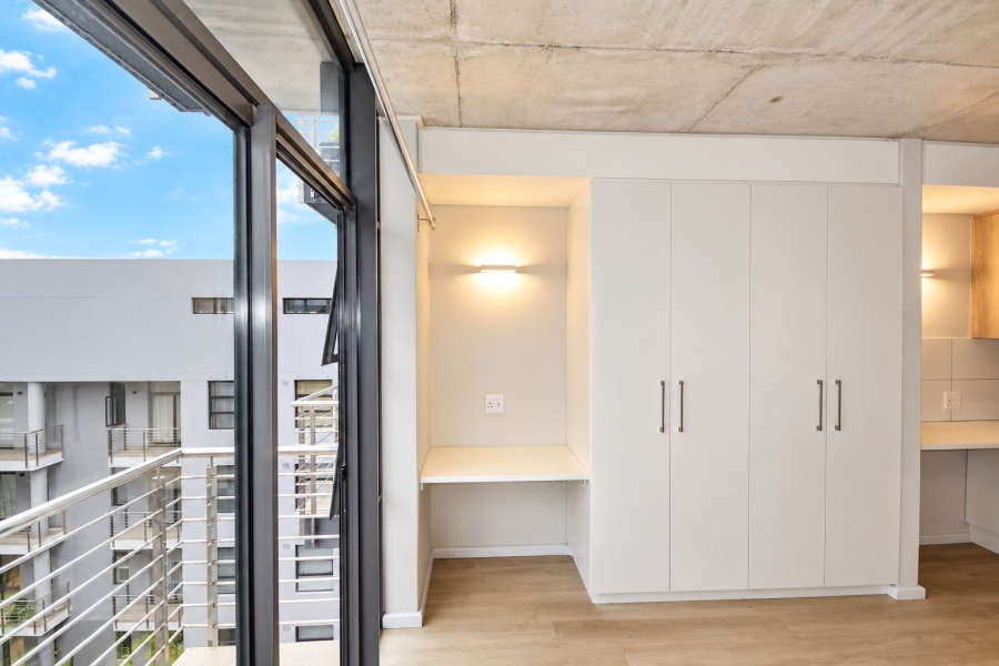 To Let 1 Bedroom Property for Rent in Woodstock Western Cape